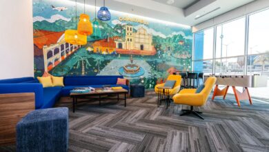 © 2026 Hilton Tru-by-Hilton-Distrito-Palmerola-Lobby-Mural